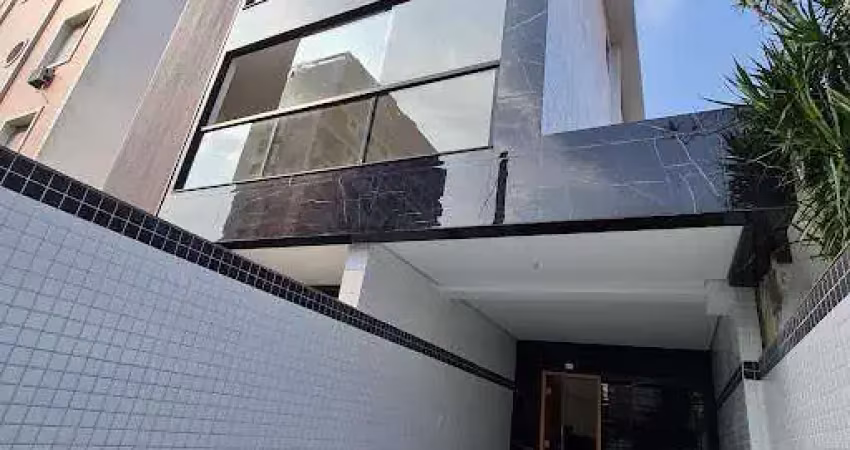 Casa em embaré, santos: 3 suítes, 5 banheiros por r$ 1,9m