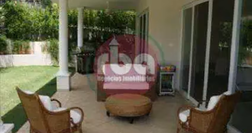Casa com 4 dormitórios à venda, 550 m² por R$ 2.300.000,00 - Condomínio Portal do Sabiá - Araçoiaba da Serra/SP