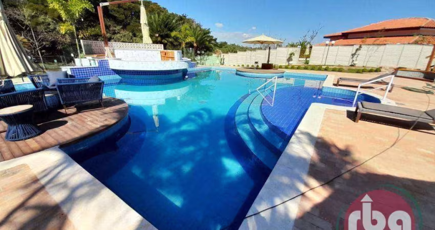 Belíssima casa à venda no Condomínio City Castelo