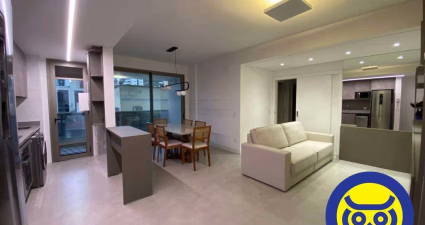 Apartamento com 03 dormitórios no Centro