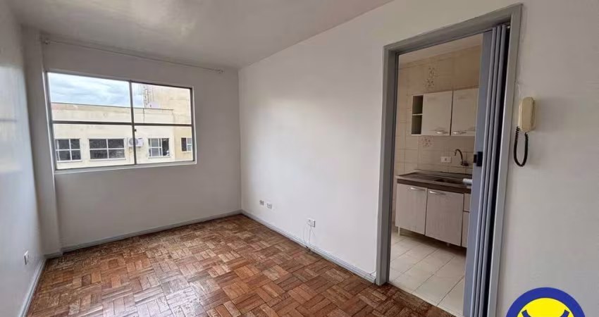 Apartamento com 02 dormitórios em Coqueiros