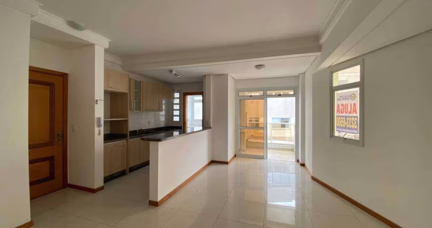Apartamento com 03 dormitórios na Trindade