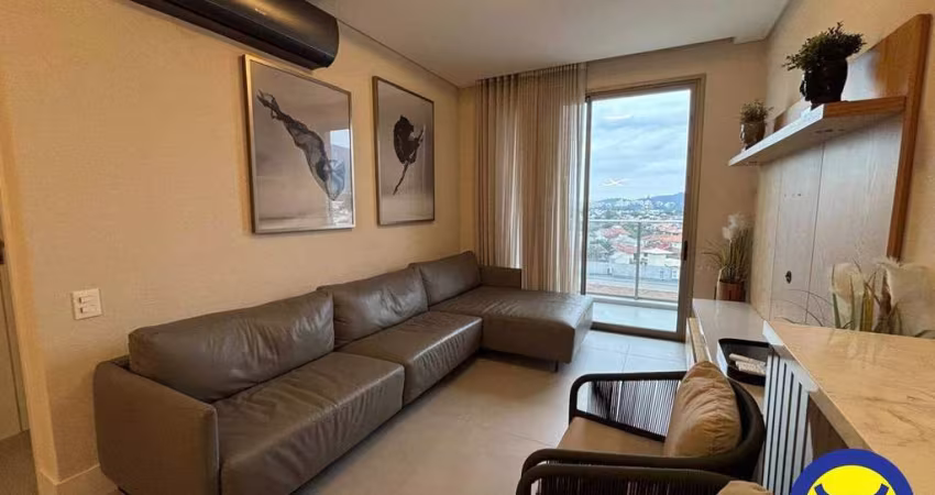 Apartamento com 02 suítes no Córrego Grande