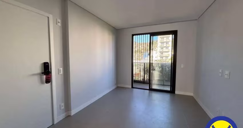 Apartamento com 2 quartos para alugar na Avenida Hercílio Luz, Centro, Florianópolis