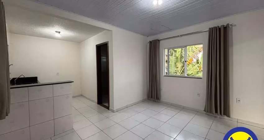 Casa com 01 dormitório e vista mar no saco dos limões