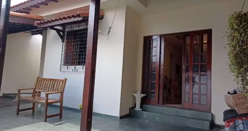 Casa com 3 quartos à venda na Vila Cecília, Mogi das Cruzes 