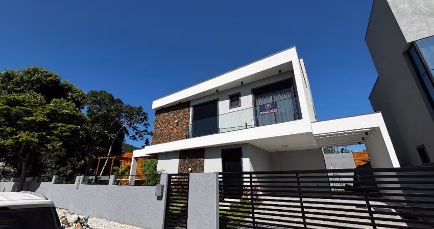 LINDA CASA ALTO PADRÃO MOBILIADA DECORADA PRAIA CACHOEIRA BOM JESUS