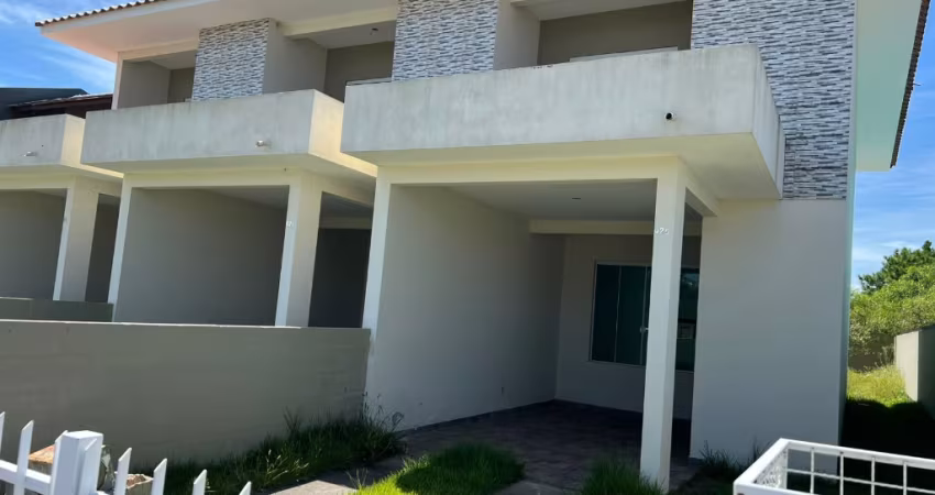 CASA COM ESCRITURA NA PRAIA DOS INGLESES.