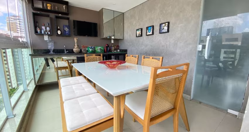 PITUBA - Seasons -126 m² - 3 suítes com gabinete - Finamente decorado - Varanda gourmet - Andar alto