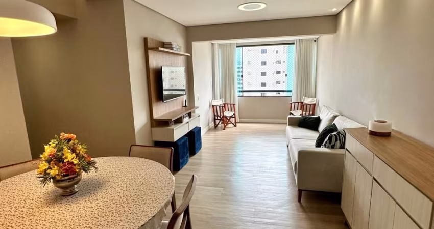 Exclusividade - Costa Azul | 84m2 | 3/4 com 01 suíte | Andar alto | Varanda | Vista livre | 2 vagas