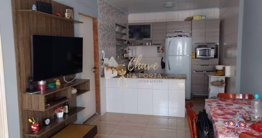 Sobrado com 3 casas à venda no Conjunto Habitacional Instituto Adventista