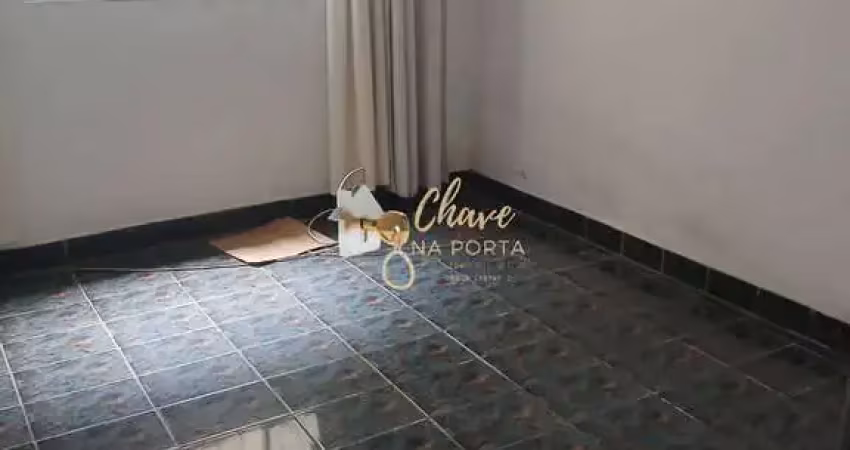 Casa com amplo terreno à venda na av. guarapiranga com 1 dormitório