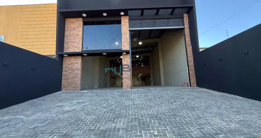 Barracão / Galpão / Depósito para alugar na Avenida São João, 001, Antares, Londrina