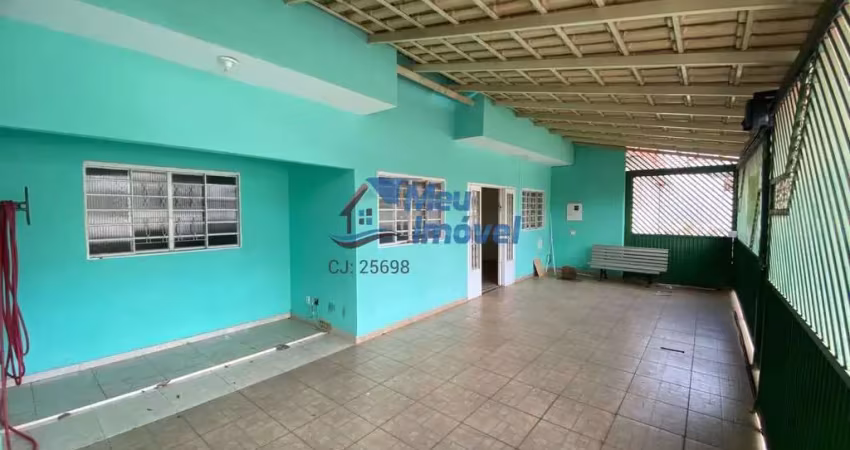 Quadra 303 CJ 8 Recanto das Emas Casa 3 Quartos 1 Suíte Lote 135m² 2 Vagas