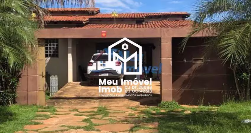 Casa com 4 quartos à venda na Praça das Caraíbas, S/n, Residencial Alto das Caraíbas, Luziânia