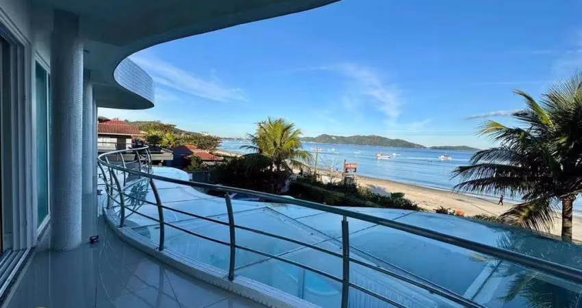 Uma verdadeira joia à beira-mar na melhor praia do litoral catarinense, na capital do mergulho você irá viver momento incríveis!