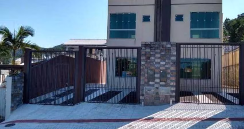 Sobrado com 3 dormitórios à venda, 130 m² por R$ 1.250.000,00 - Ariribá - Balneário Camboriú/SC