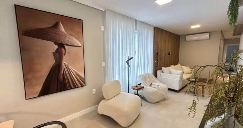 Apartamento com 2 dormitórios à venda, 93 m² por R$ 1.700.000,00 - Centro - Balneário Camboriú/SC