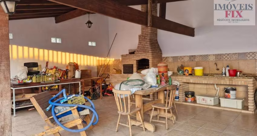 Chácara para Venda em Jundiaí, IVOTURUCAIA, 4 dormitórios, 1 suíte, 3 banheiros, 10 vagas