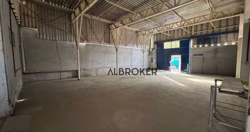 Galpão para alugar, 300 m² por R$ 4.000,00/mês - Castelão - Fortaleza/CE