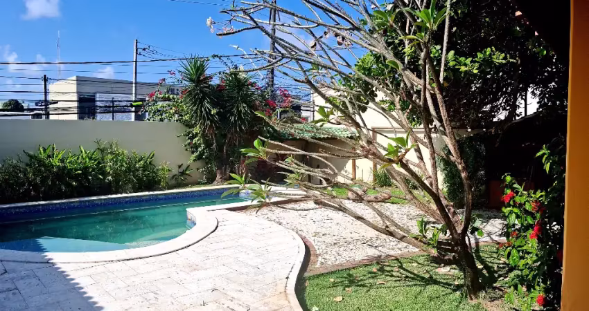 Refúgio na priscila dutra: casa térrea em condomínio com piscina e potencial comercial