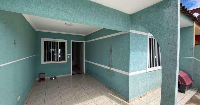 Casa 03 qtos a Venda em Araucaria Parana