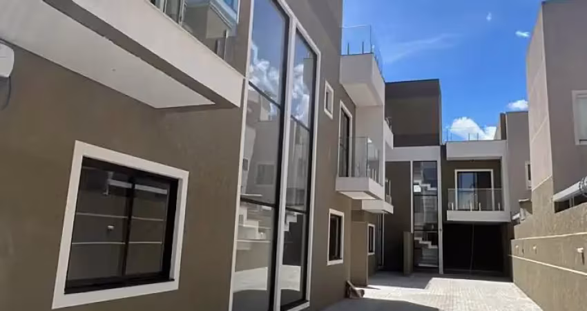 Casa com 3 quartos à venda na Rua Luiz Gallieri, 130, Uberaba, Curitiba