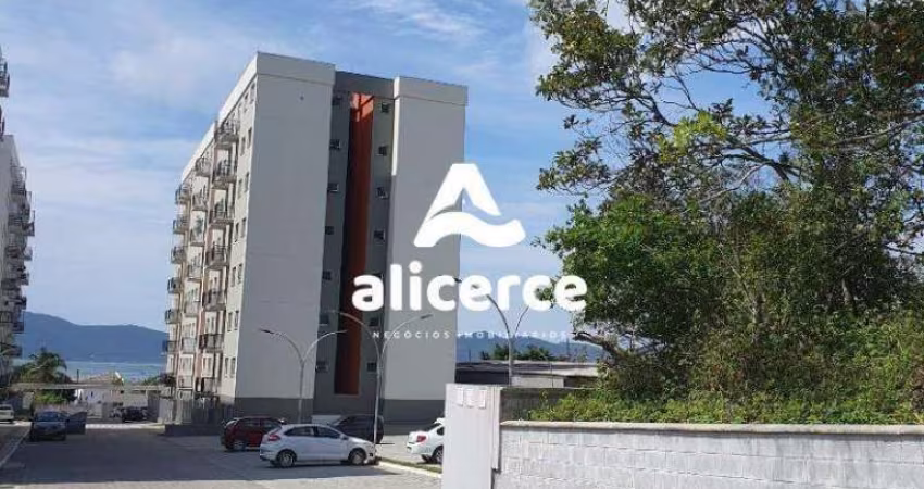 Apartamento mobiliado, com 2 dormitórios na Praia de Fora - Palhoça - SC