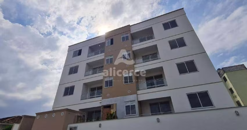 Apartamento em construção, perto do mar, em Palhoça, com elevador e sacada,