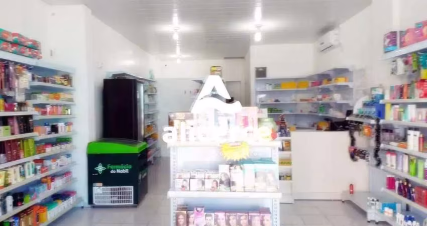 'Descubra a oportunidade perfeita para o seu negócio nesta sala comercial localizada no bairro Trindade, em Florianópolis