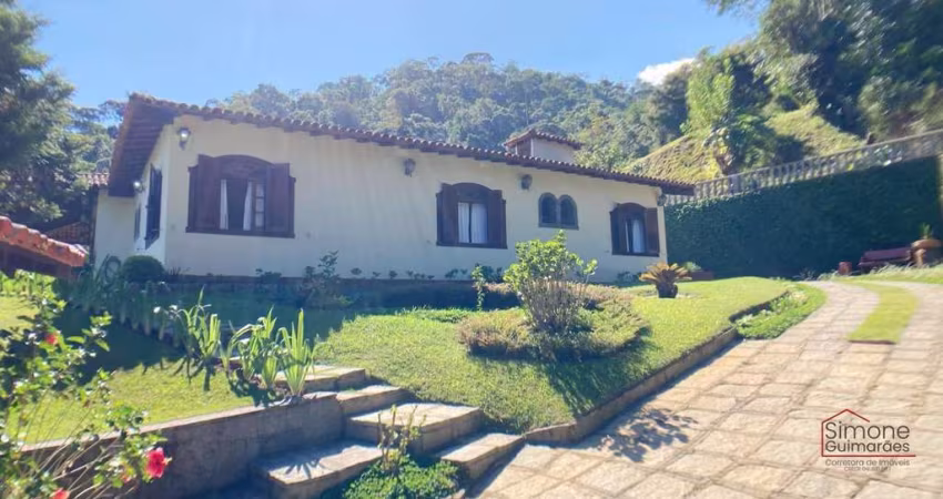 Casa para Venda em Teresópolis, Albuquerque, 3 dormitórios, 3 suítes, 3 banheiros, 3 vagas
