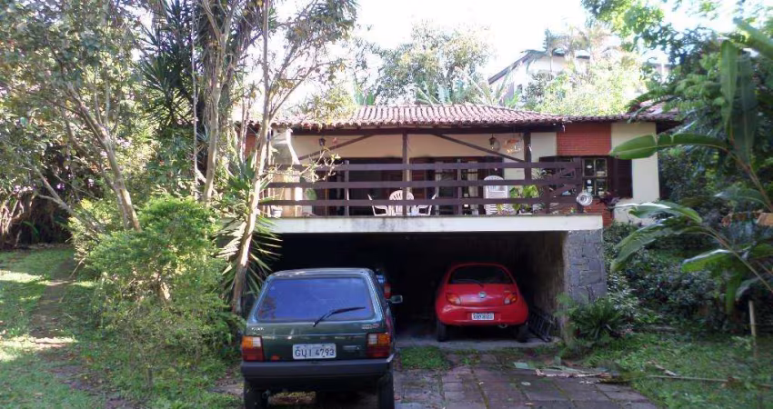 Casa  residencial à venda, Condomínio Arujazinho I, II e III, Arujá.