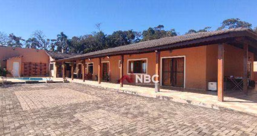 Chácara com 4 dormitórios à venda, 1400 m² por R$ 1.500.000,00 - Bairro do Pirituba - Arujá/SP