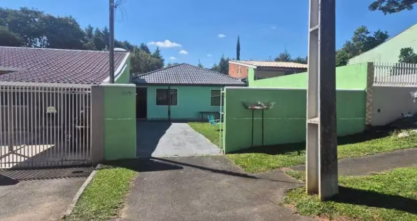 Casa à venda na Rua Odorico Marszalek, 219, Porto das Laranjeiras, Araucária