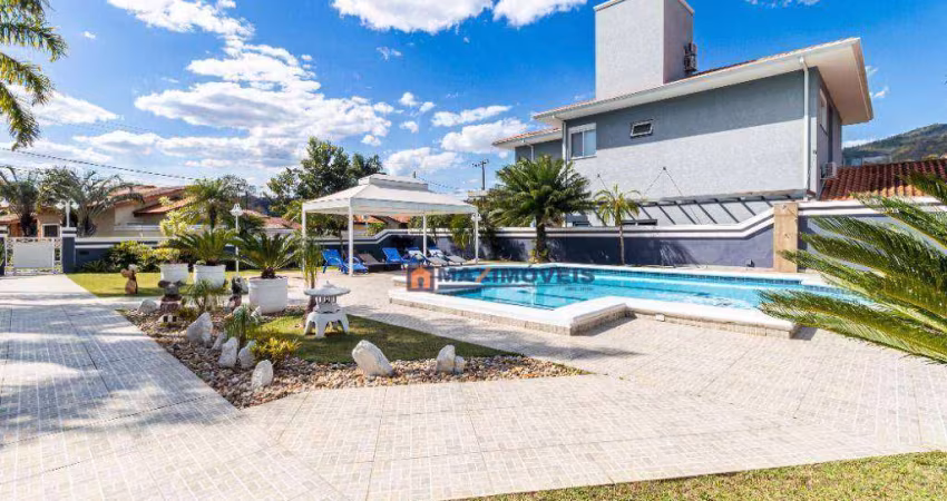 Casa de Alto Padrão Térrea com 4 suítes  à venda, 991 m² por R$ 7.800.000 - Condomínio Flamboyant - Atibaia/SP