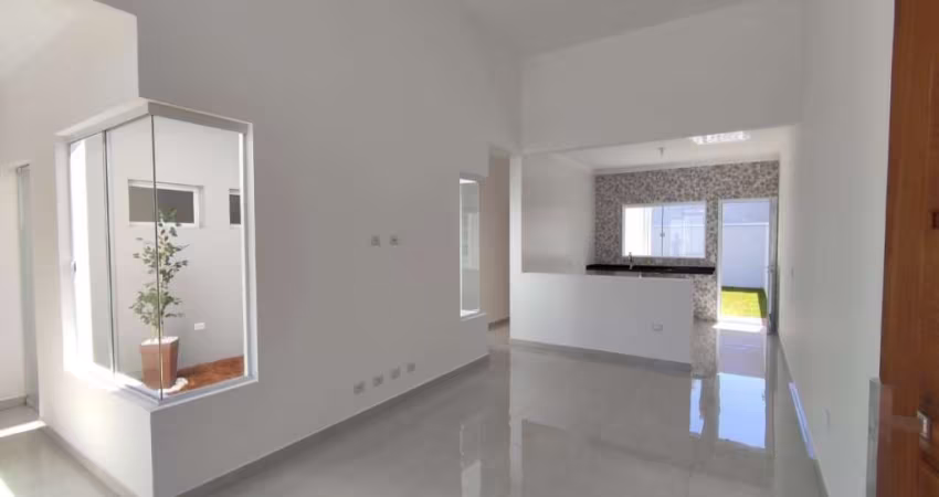 Casa 03 dormitórios, 01 suite, jardim de inverno, acabamento todo em porcelanato em Boituva no Portal Ville Jardins