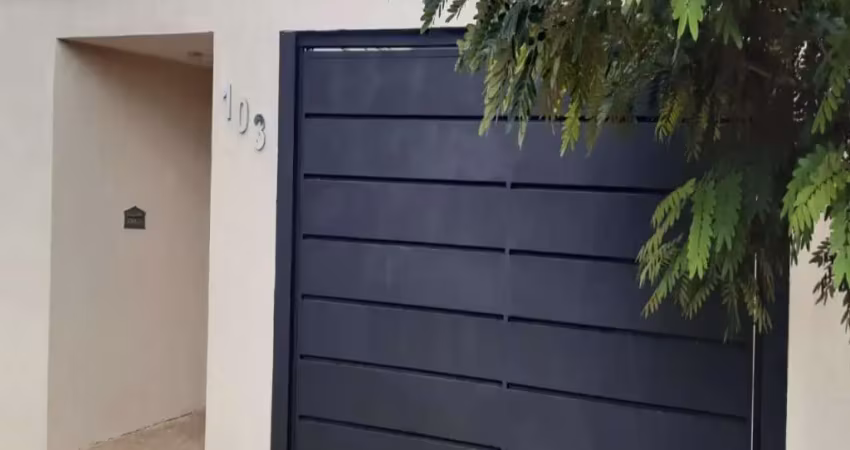 Casa 03 dormitórios sendo 01 suite em bairro nobre boituva, garagem coberta para 02 carros