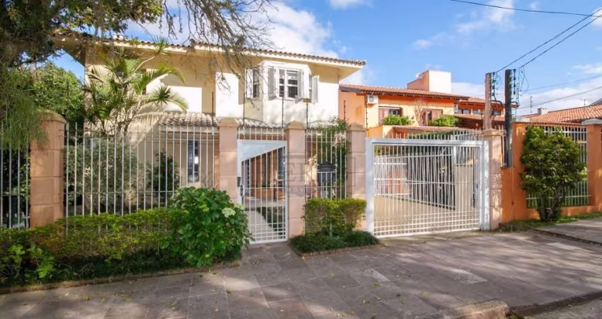 Casa com 4 quartos à venda na Rua Chiriguano, 265, Vila Assunção, Porto Alegre