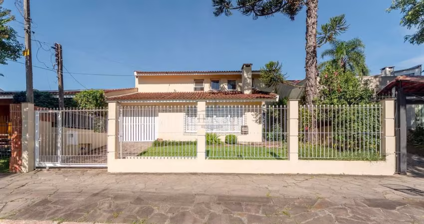 Casa com 4 quartos à venda na Rua Benjamim Moresco, 55, Ipanema, Porto Alegre