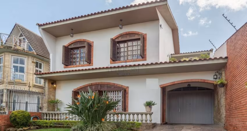 Casa com 3 quartos à venda na Rua Esteio, 220, Cavalhada, Porto Alegre