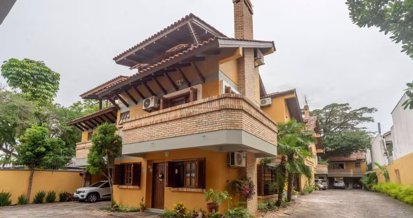 Casa em condomínio fechado com 3 quartos à venda na Avenida Coronel Marcos, 2171, Pedra Redonda, Porto Alegre