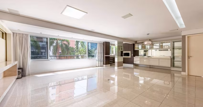 Apartamento com 3 quartos à venda na Avenida Túlio de Rose, 400, Jardim Europa, Porto Alegre