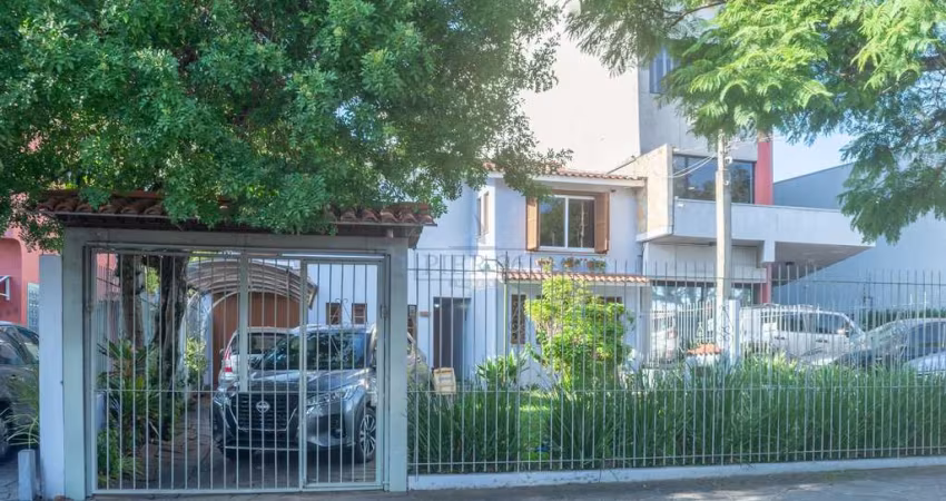 Casa com 4 quartos à venda na Avenida Tramandaí, 704, Ipanema, Porto Alegre