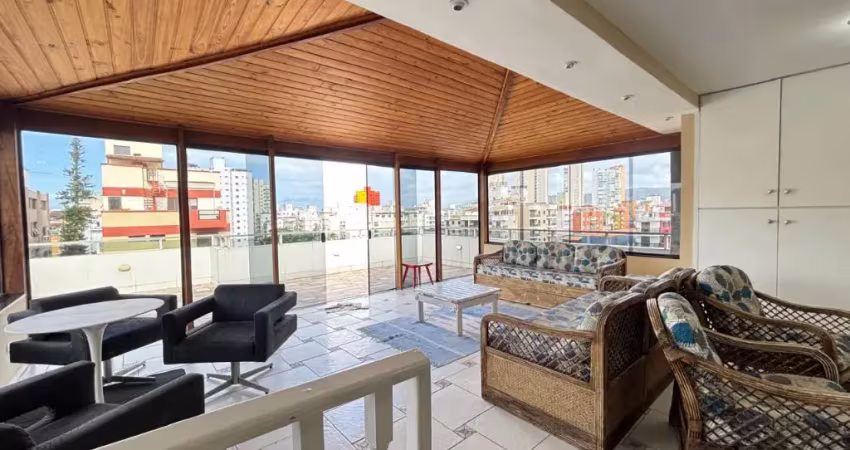 Cobertura duplex com 3 quartos sendo 1 suíte a venda na enseada-guarujá