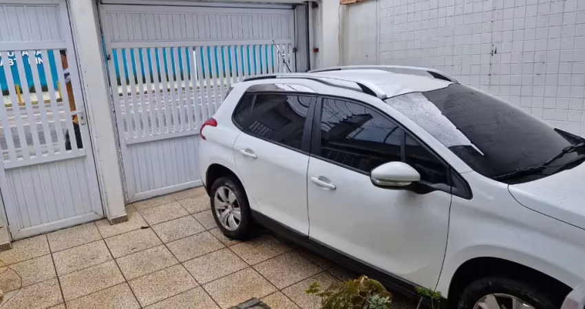 Belissímo sobrado reformado menos de 100mts da praia da enseada
