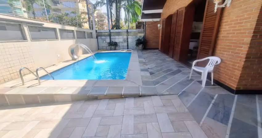 Ótima oportunidade!!! casa com piscina e churrasqueira na enseada próxima à praia.
