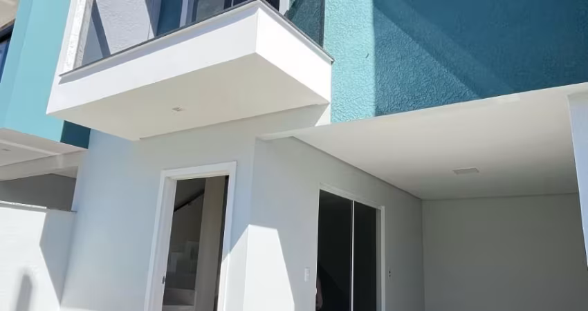 LINDO SOBRADO A 350 MTS DA PRAIA EM BALNEÁRIO PIÇARRAS- SC