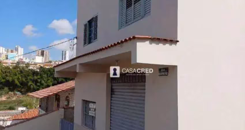 Casa com 3 dormitórios à venda, 270 m² por R$ 600.000,00 - Campos Elíseos - Varginha/MG