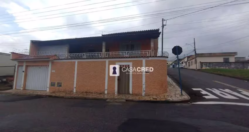 Casa com 5 dormitórios à venda, 260 m² por R$ 820.000,00 - Jardim Canaã - Varginha/MG