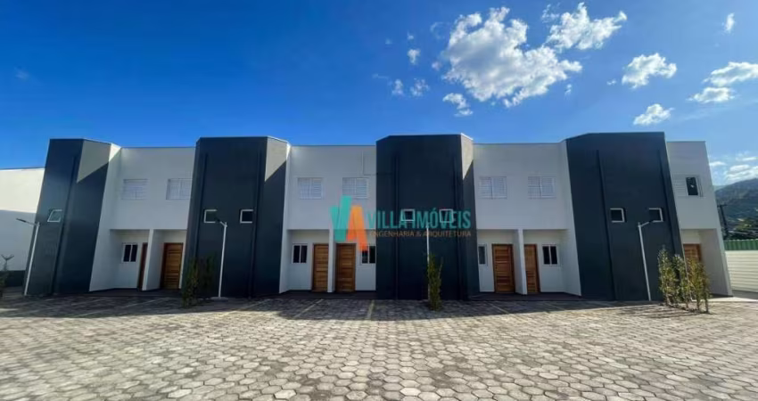 Village com 2 dormitórios à venda por R$ 380.000,00 - Rio do Ouro - Caraguatatuba/SP